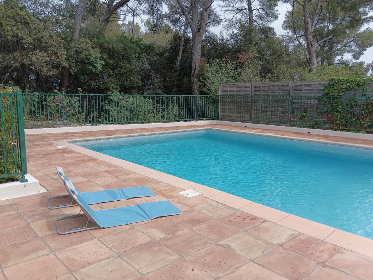 Petite Maison Au Calme - Piscine En Copropriete, Terrasse, Mer, Clim Валлоріс Екстер'єр фото