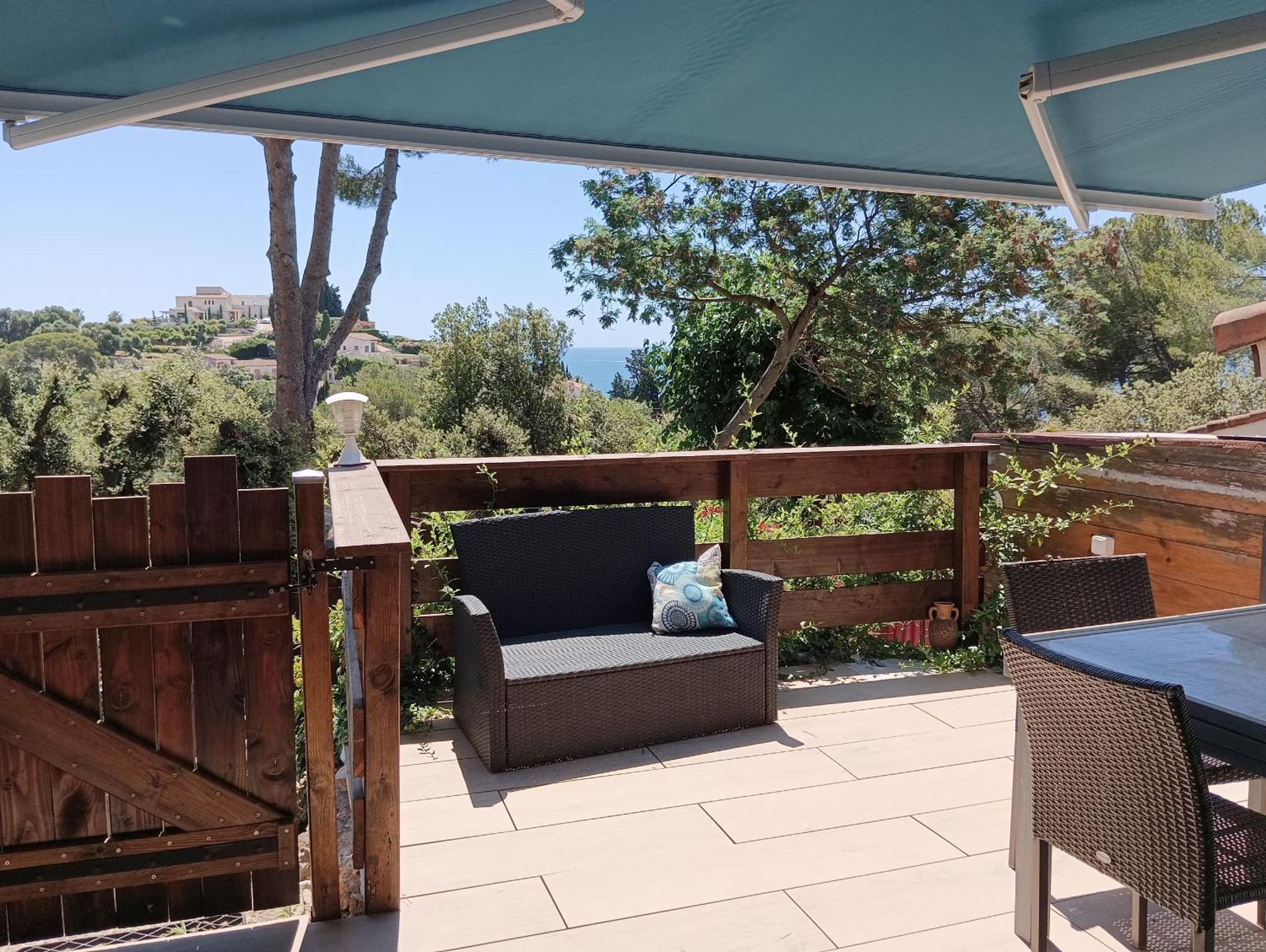 Petite Maison Au Calme - Piscine En Copropriete, Terrasse, Mer, Clim Валлоріс Екстер'єр фото